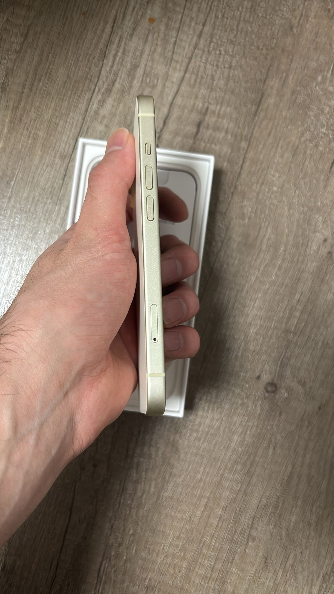 iPhone 15